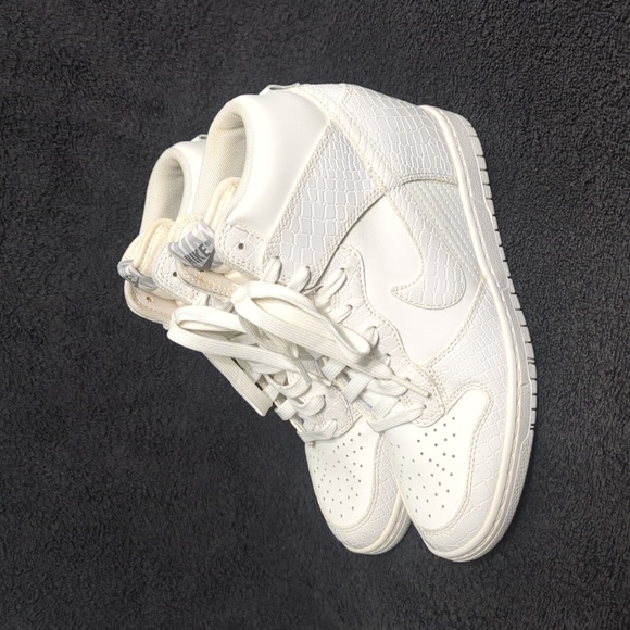 Nike Dunk Sky High 'White Croc Print' Sneaker Wedges - Picture 9 of 9
